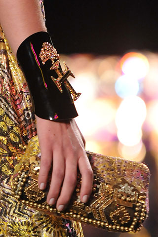 Christian Lacroix 是个细节狂22.jpg