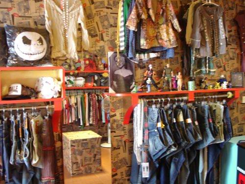 个性服装店设计图片欣赏3.jpg_图片_服装百事通