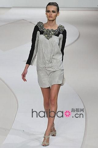 09����Ůװ-[Valentino]0.jpg
