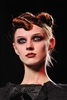 Christian Lacroix �Ǹ�ϸ�ڿ�8.