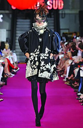 解读2008秋冬巴黎高级时装周4.jpg