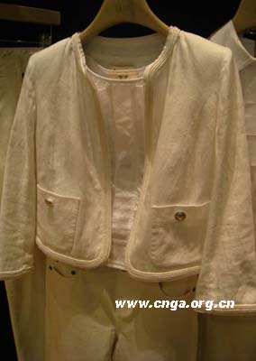 香港<em>女装</em>商务<em>外套陈列</em>2.jpg_图片_<em>服装</em>百事通