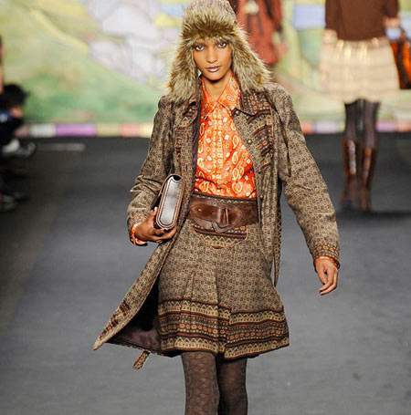 ������(Anna Sui)2010�ﶬŮװ�㳡17.jpg