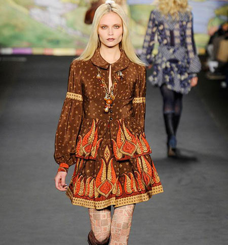 ������(Anna Sui)2010�ﶬŮװ�㳡19.jpg