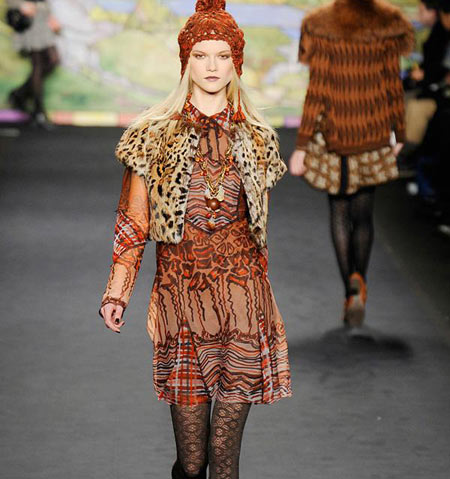 ������(Anna Sui)2010�ﶬŮװ�㳡27.jpg