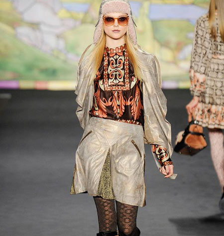 ������(Anna Sui)2010�ﶬŮװ�㳡29.jpg