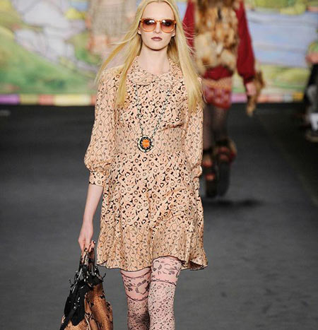 ������(Anna Sui)2010�ﶬŮװ�㳡31.jpg