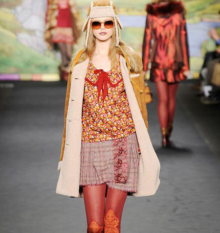 ������(Anna Sui)2010�ﶬŮװ�㳡33.jpg