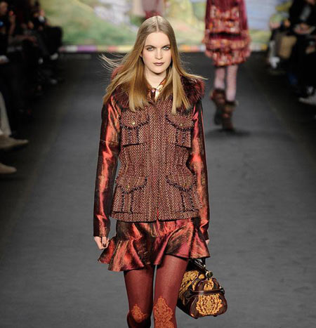 ������(Anna Sui)2010�ﶬŮװ�㳡34.jpg