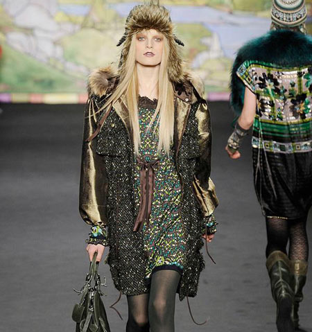 ������(Anna Sui)2010�ﶬŮװ�㳡38.jpg