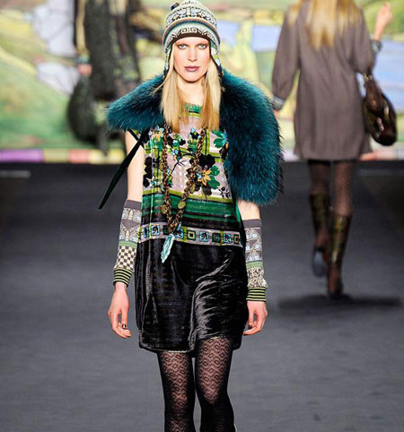 ������(Anna Sui)2010�ﶬŮװ�㳡39.jpg