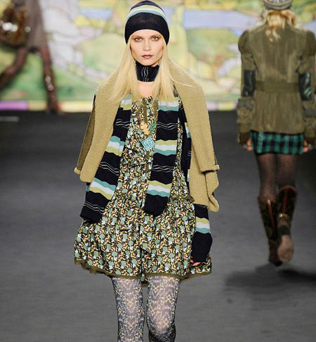 ������(Anna Sui)2010�ﶬŮװ�㳡41.jpg