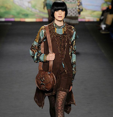 ������(Anna Sui)2010�ﶬŮװ�㳡43.jpg