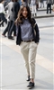2010早春杭州街头丝袜紧身裤美女.jpg