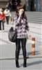 2010早春杭州街头丝袜紧身裤美女.jpg