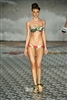 2011春夏Salinas女装发布27.jpg