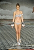 2011春夏Salinas女装发布29.jpg