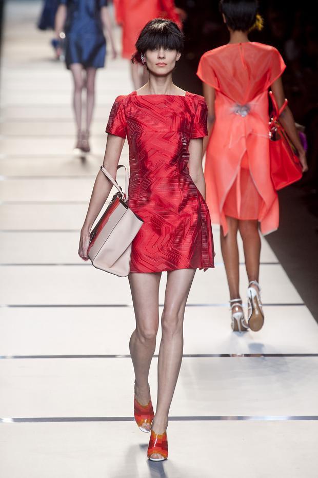 Fendi 2014春夏時(shí)裝秀20.jpg