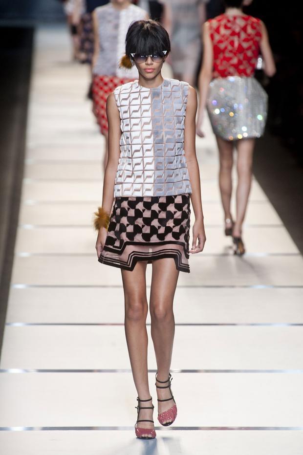 Fendi 2014春夏時(shí)裝秀43.jpg