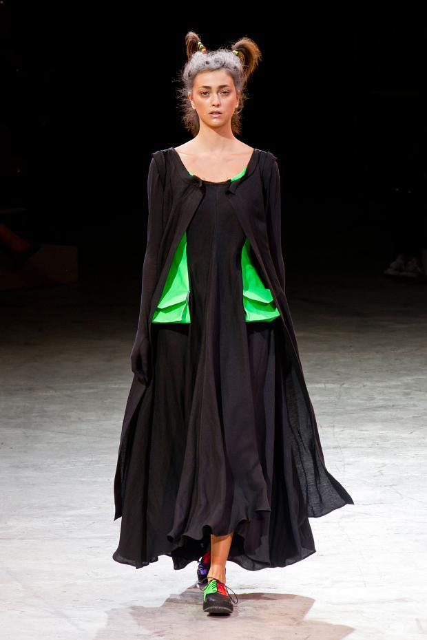 Yohji Yamamoto 2014春夏女裝秀30.jpg