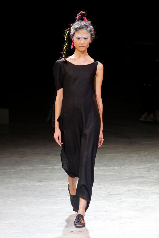 Yohji Yamamoto 2014春夏女裝秀35.jpg