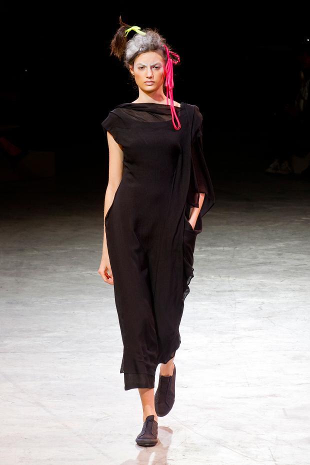 Yohji Yamamoto 2014春夏女裝秀36.jpg