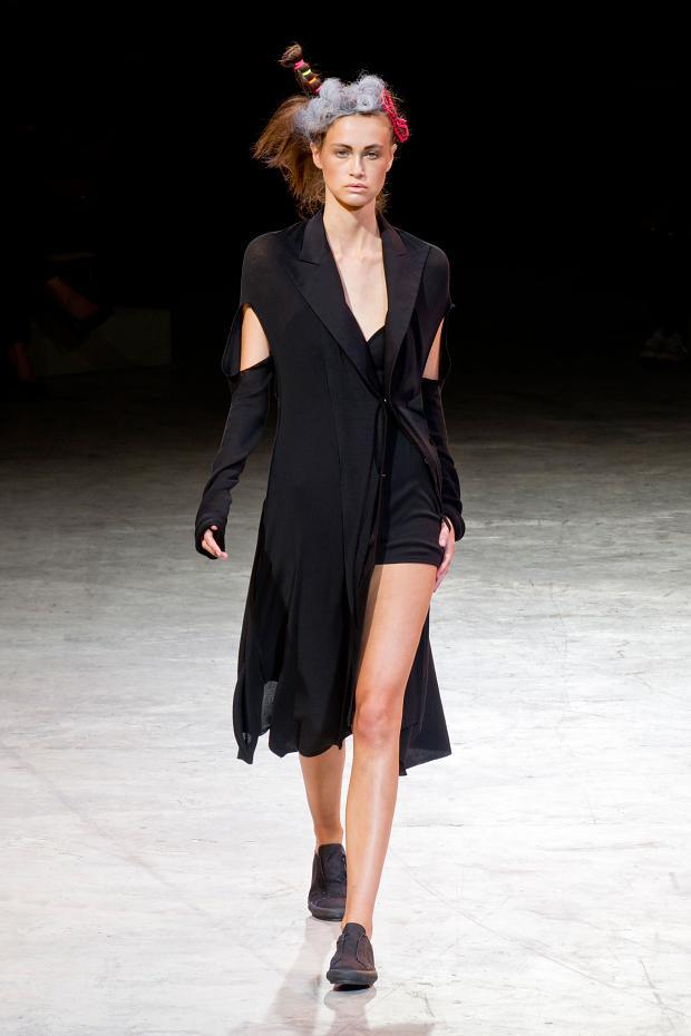 Yohji Yamamoto 2014春夏女裝秀38.jpg