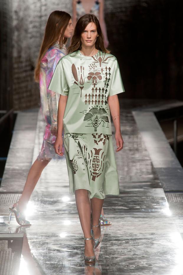 Christopher Kane 2014春夏RTW時裝發(fā)布秀25.jpg