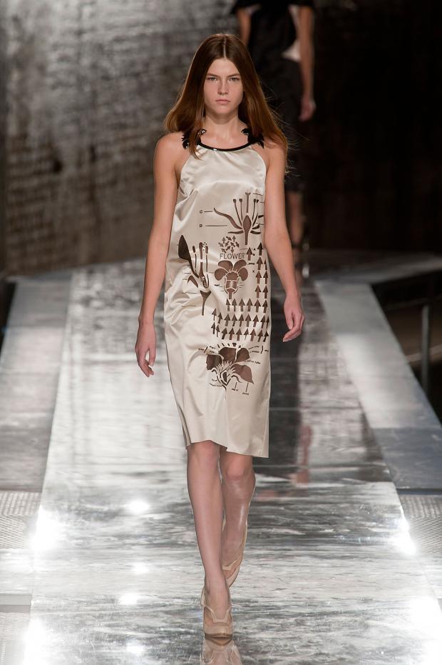 Christopher Kane 2014春夏RTW時(shí)裝發(fā)布秀27.jpg