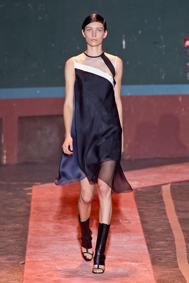 Cedric Charlier 2014春夏RTW时装发布秀24.jpg