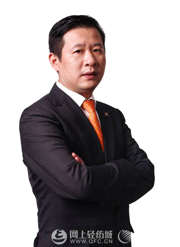 特步总裁丁水波：时尚运动“步”向何方0.jpg