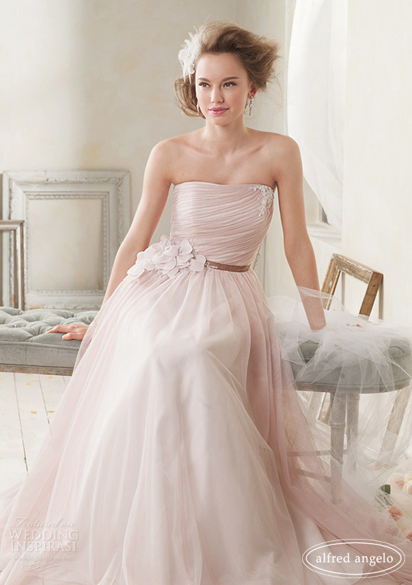 Alfred Angelo 2014婚纱系列LookBook4.jpg