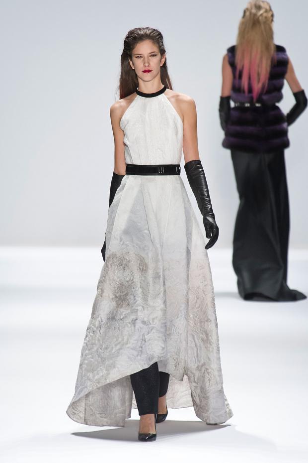 Carmen Marc Valvo 2013秋冬女装秀23.jpg