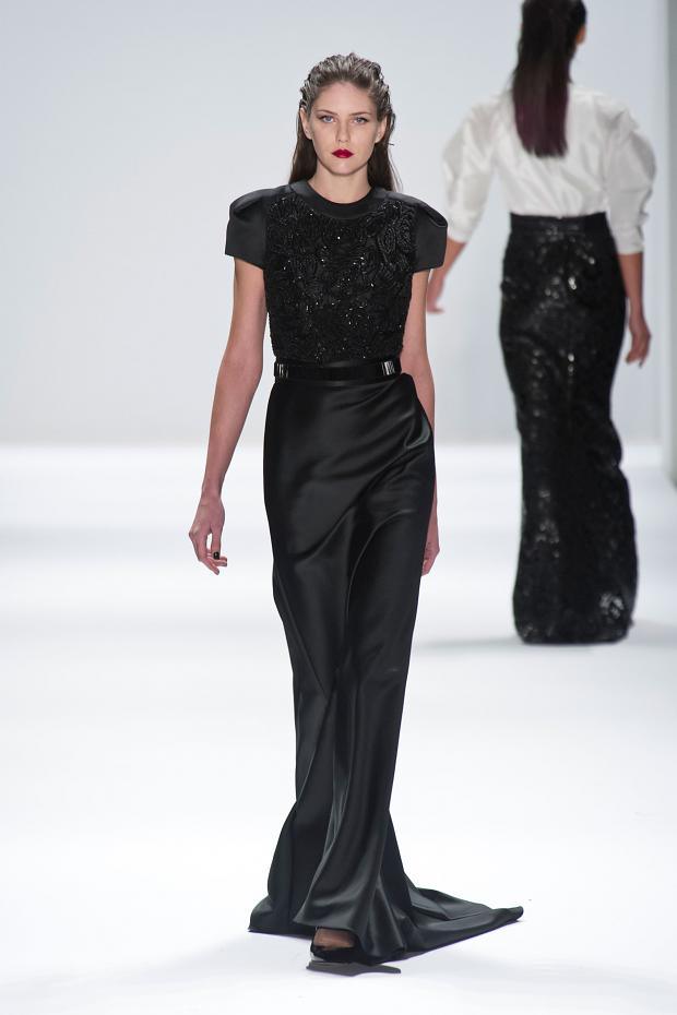 Carmen Marc Valvo 2013秋冬女装秀26.jpg