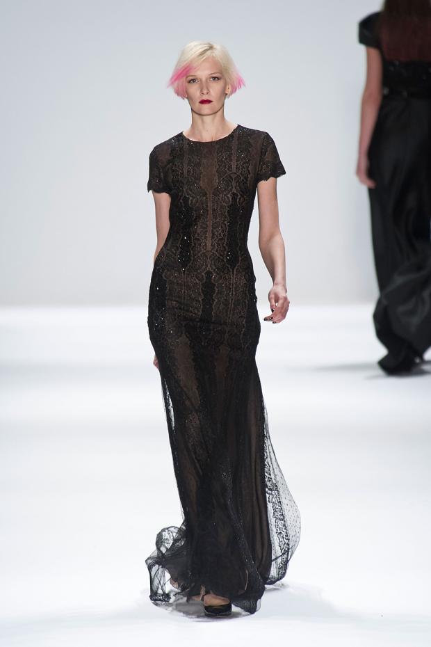 Carmen Marc Valvo 2013秋冬女裝秀28.jpg