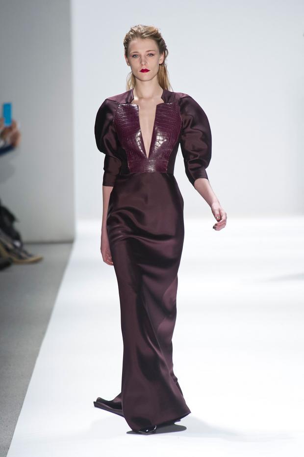 Carmen Marc Valvo 2013秋冬女装秀30.jpg