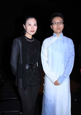 2013秋冬巴黎高级时装周上演“中国订制”华服盛宴3.jpg