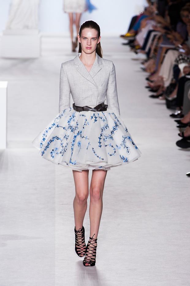 Giambattista Valli 2013秋冬CTR時(shí)裝發(fā)布秀10.jpg