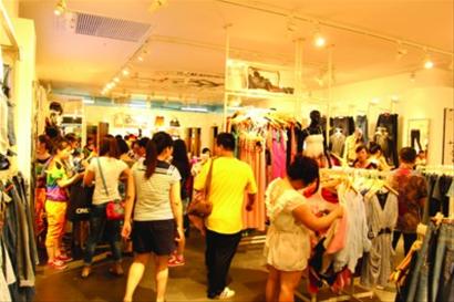 服装品牌促销战即将来袭0.jpg