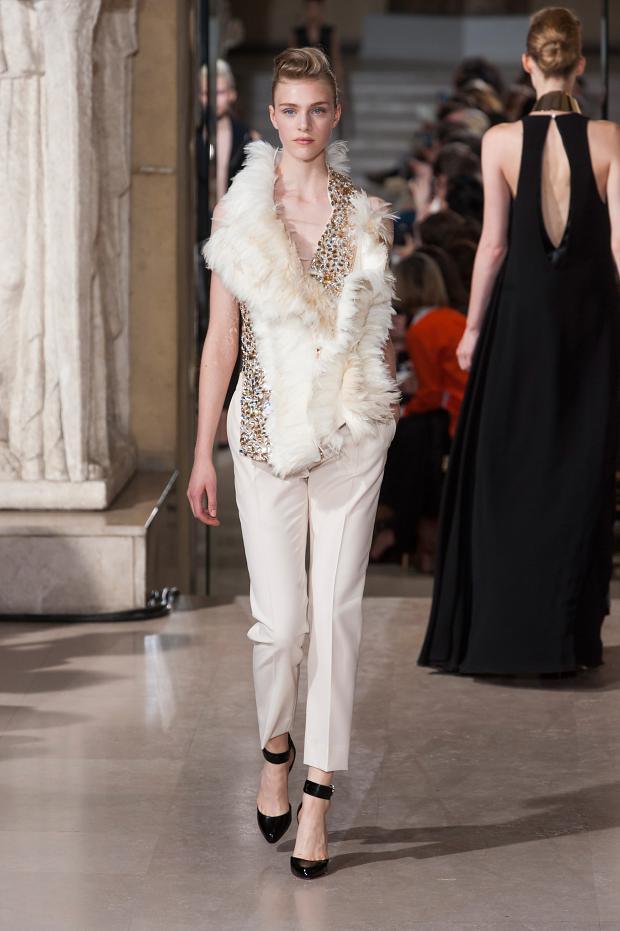 Bouchra Jarrar 2013秋冬高级定制流行发布12.jpg