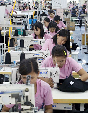 日本服装企业加速转移在华生产基地