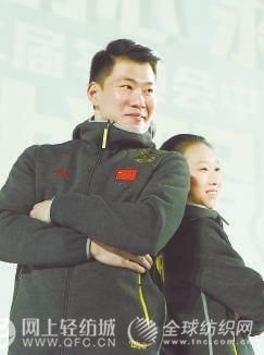 安踏发布冬奥会中国体育代表团冠军龙服