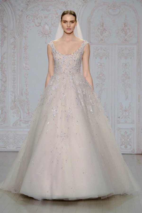 Monique Lhuillier 2015秋冬系列婚纱秀0.jpg