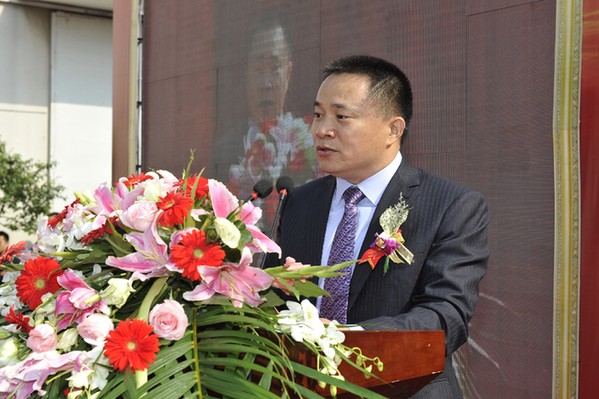 “上久楷”宋锦新中装：点亮服装业中国梦0.jpg