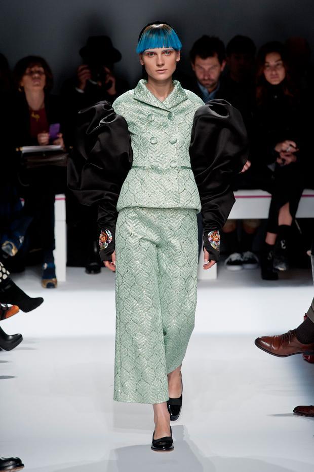 Schiaparelli 2014春季高级定制时装发布秀15.jpg