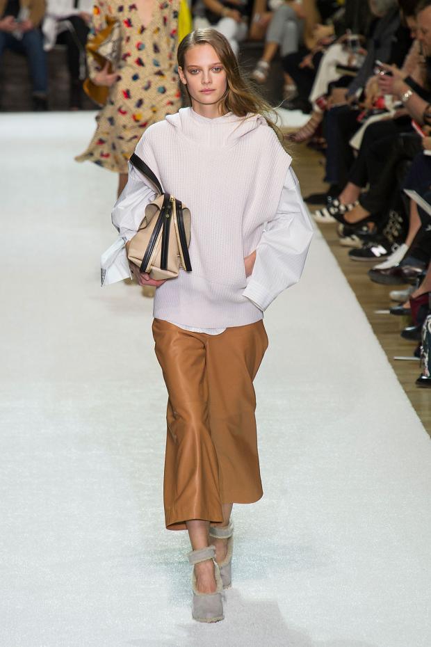 Chloé 2014秋冬RTW時裝發(fā)布秀23.jpg