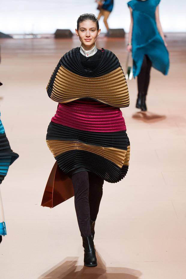 Issey Miyake 2014年秋冬高级成衣时装发布秀2.jpg