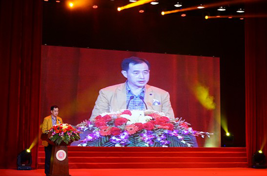 服装行业的快鱼——友谊裤都与您同创辉煌！4.png