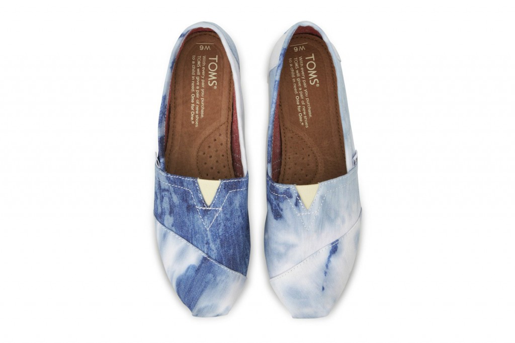 美国时尚品牌汤姆布鞋 (Toms Shoes)推出2014春季印花鞋履4.jpg