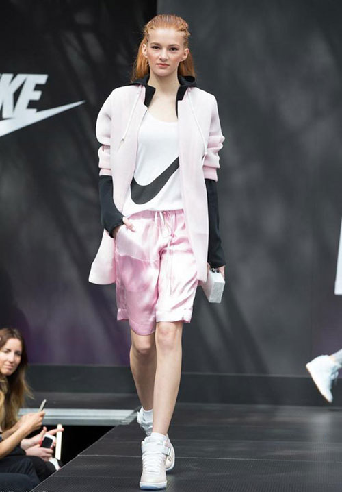 耐克Nike将焦点投向“巨大潜能”的女性成衣市场0.jpg